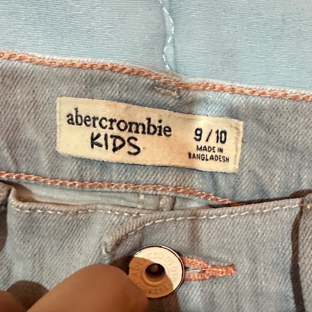 Abercrombie Kids Light Blue Distressed Jean Shorts size 9/10 - Picture 2 of 6